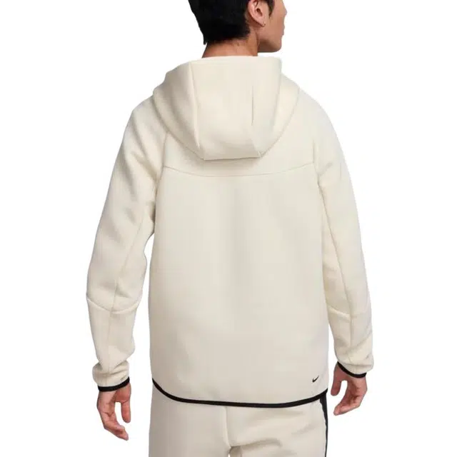 Nike Tech Windrunner