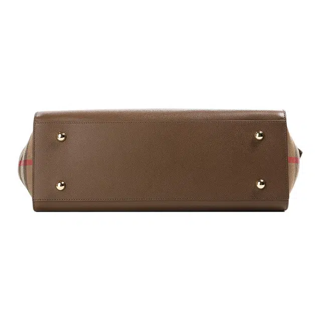 Burberry Banwell Logo