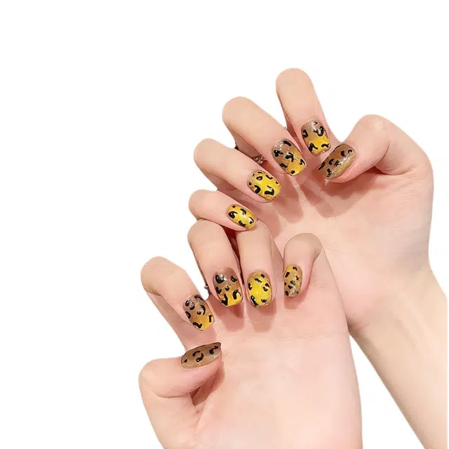 芮锦 显白氛围感春夏虎纹猫眼个性豹纹显白  穿戴甲 短款金色纯色 可爱