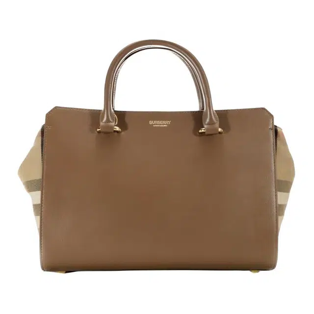 Burberry Banwell Logo