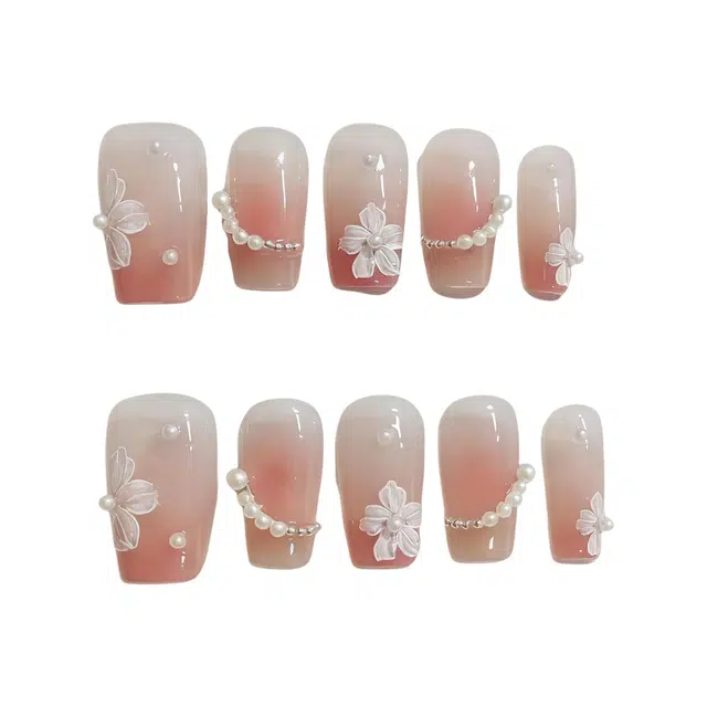 轻迎 清纯小花  穿戴甲 短梯粉色腮红晕染 可爱