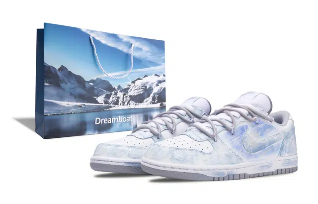 Nike Big Snow Moon Cloud Dream