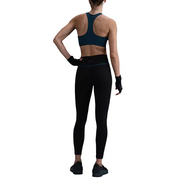 Nike Dri-Fit One Swoosh