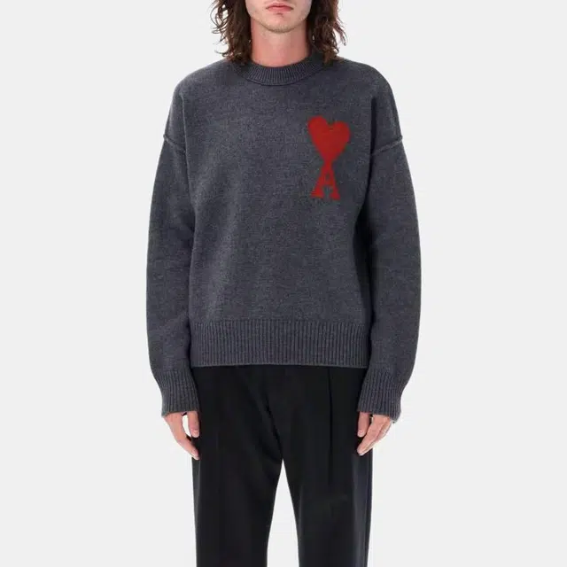AMIPARIS Classic Heart Crewneck Sweater