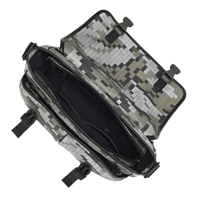 SAMSONITE x VA FANNA 10.9L LOGO