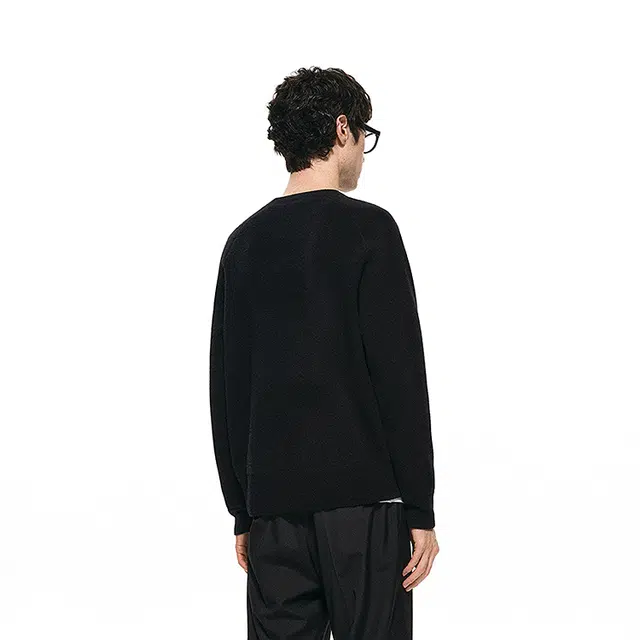 速写 纯色简约日常宽松柔软毛衣 男款