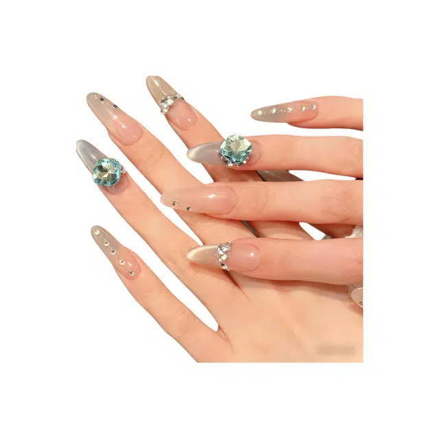 韵月乔 琉璃羽春夏简约高级感显白  穿戴甲 椭圆裸色渐变 爆闪