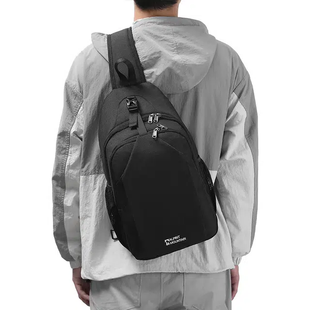 埃尔蒙特 通勤大容量登山骑行包徒步背包 聚酯纤维 胸包 常规 男款 多色