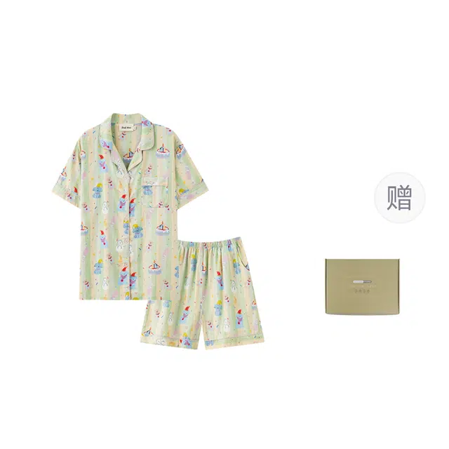 侘町 生日小熊清新卡通柔软透气亲肤睡衣礼盒 女款 浅绿色