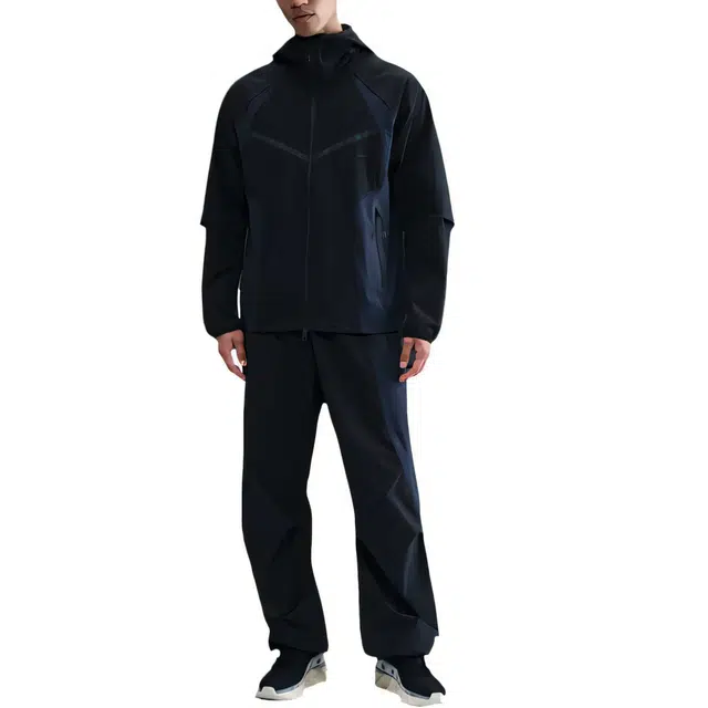 Nike Dri-Fit Tech Windrunner Swoosh