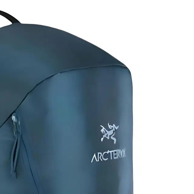 Arcteryx Mantis 26L Logo