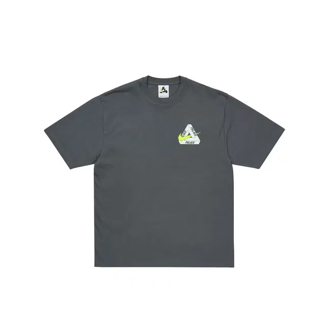 PALACE x Nike FW25 TRI SWOOSH T-SHIRT logoT