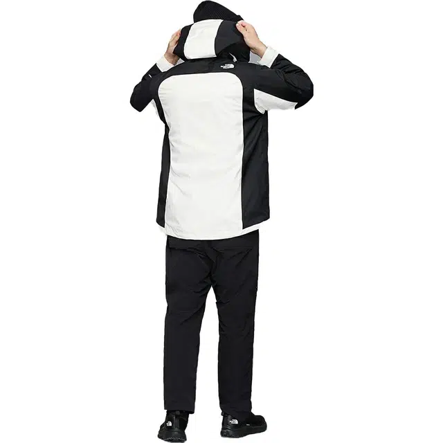 THE NORTH FACE UE Logo