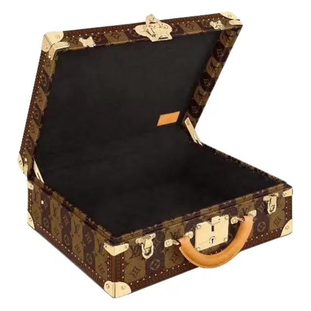 LOUIS VUITTON x NIGO