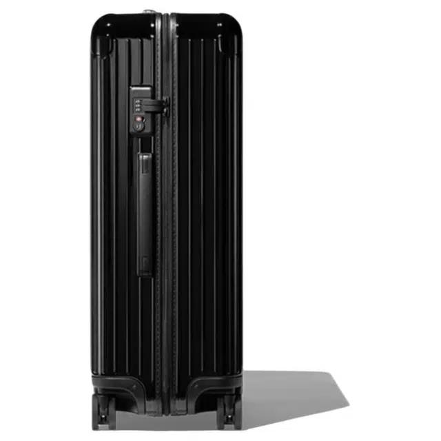 RIMOWA ESSENTIAL Check-in 30