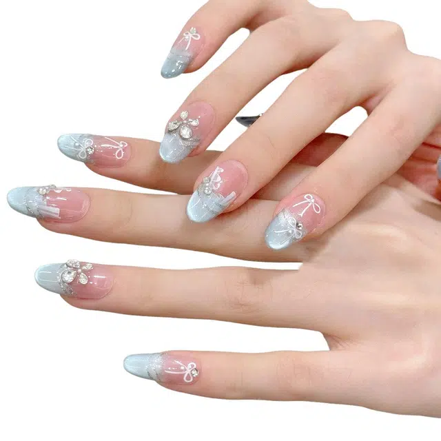 莎琪诺 【蓝调冰纱】沙滩海浪冰蓝猫眼显白手工美甲高级气质  穿戴甲 椭圆蓝晕染 法式