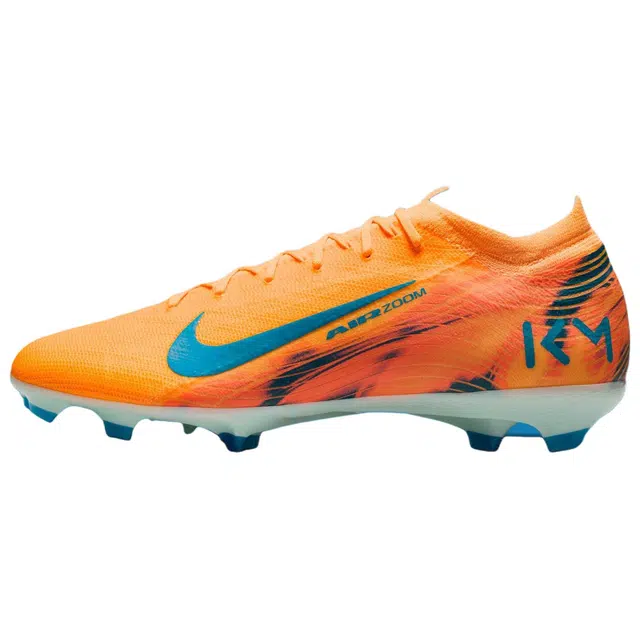 Kylian Mbapp x Nike Mercurial Vapor 16 Pro