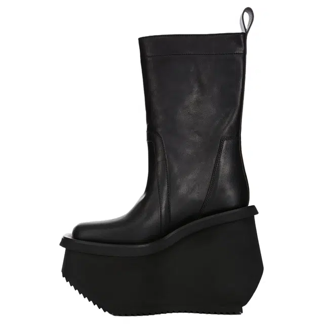 RICK OWENS Concordians Runway Factory