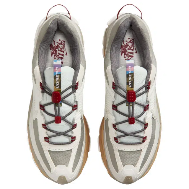 Nike ZOOM VOMERO ROAM CNY