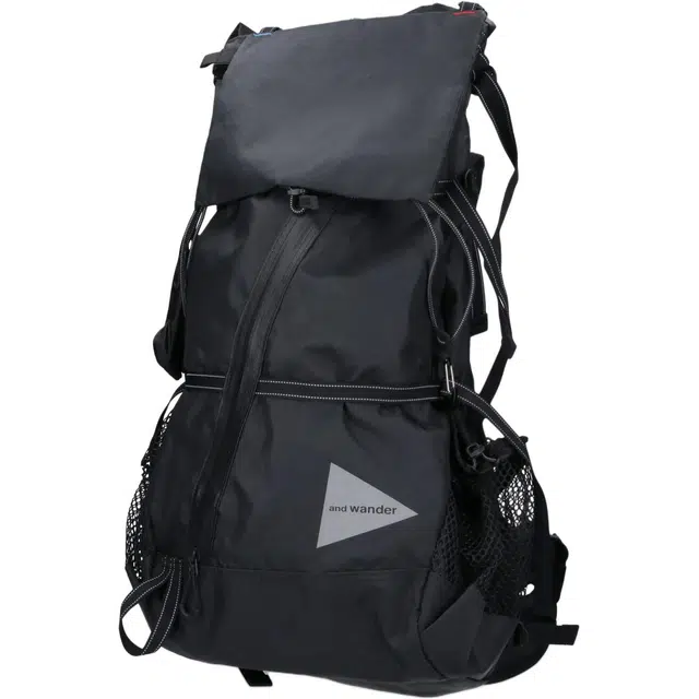 and wander 40L Ecopack Logo