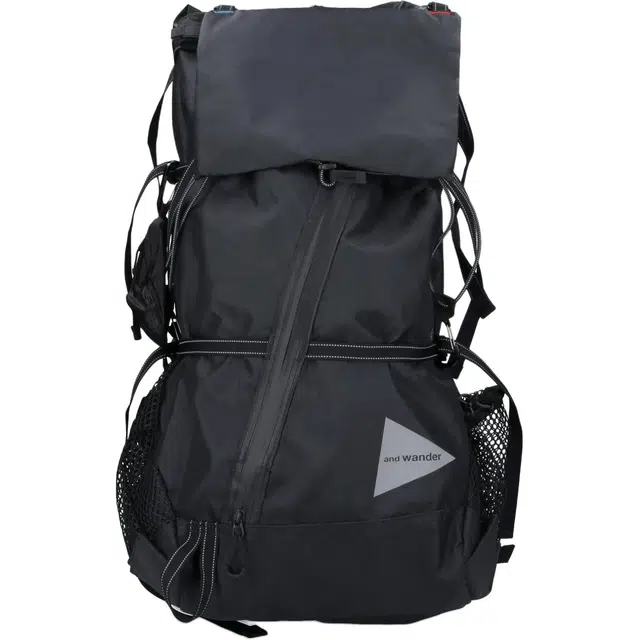 and wander 40L Ecopack Logo