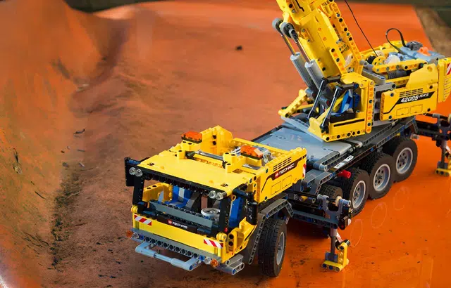 LEGO MK II 42009
