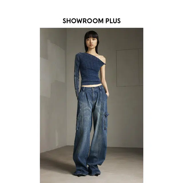 showroom plus