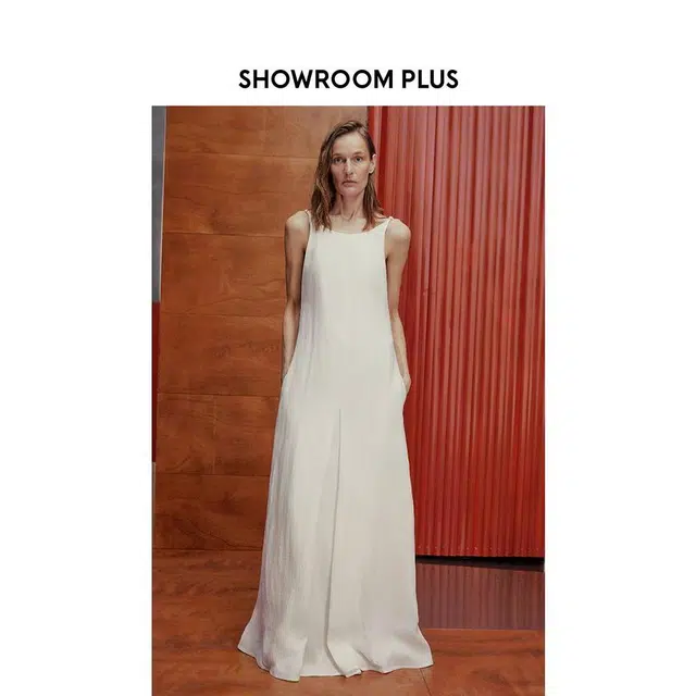 showroom plus