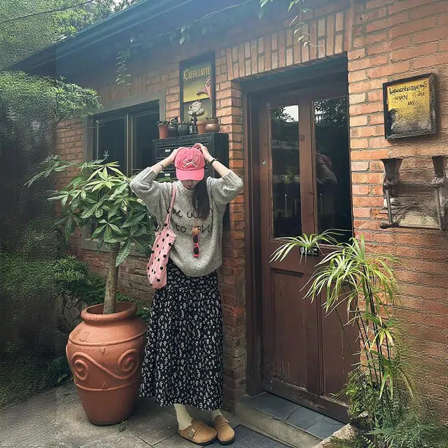 轻迎 韩系慵懒风宽松复古长袖字母印字针织衫 女款