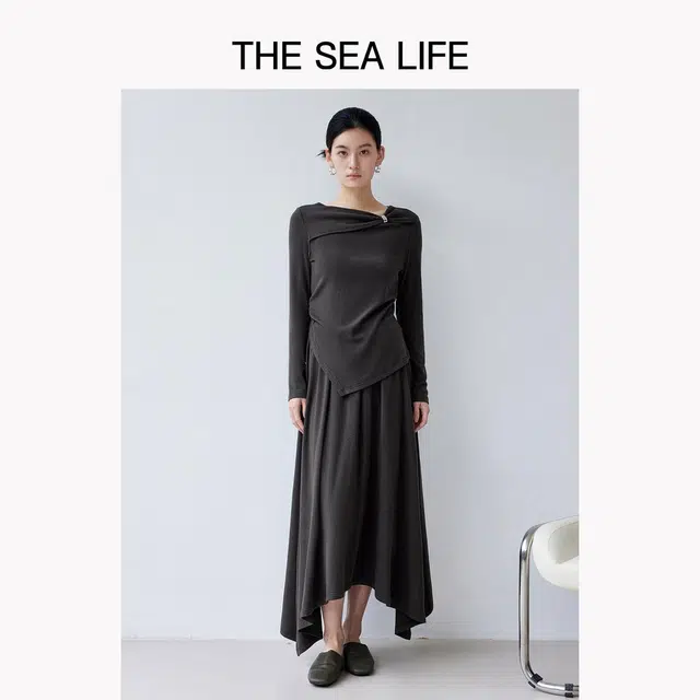 THE SEA LIFE T