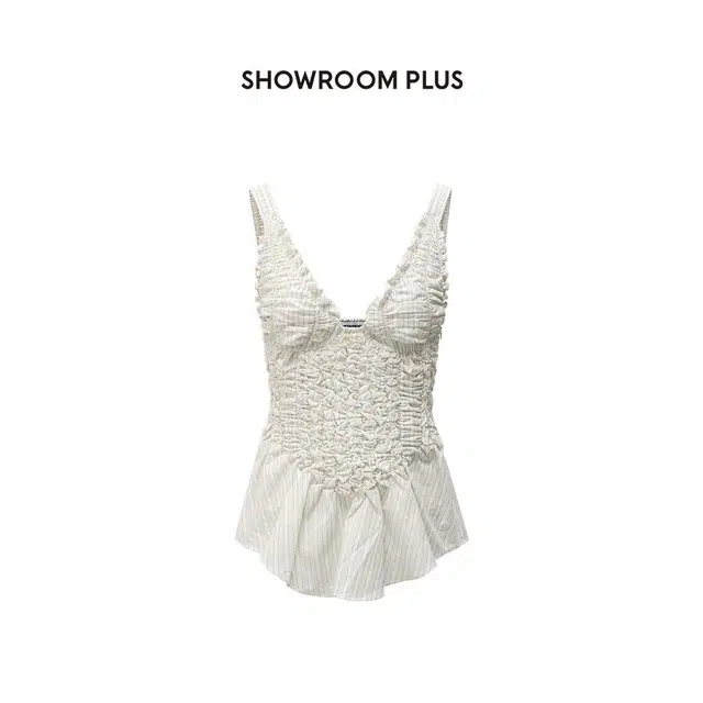 showroom plus