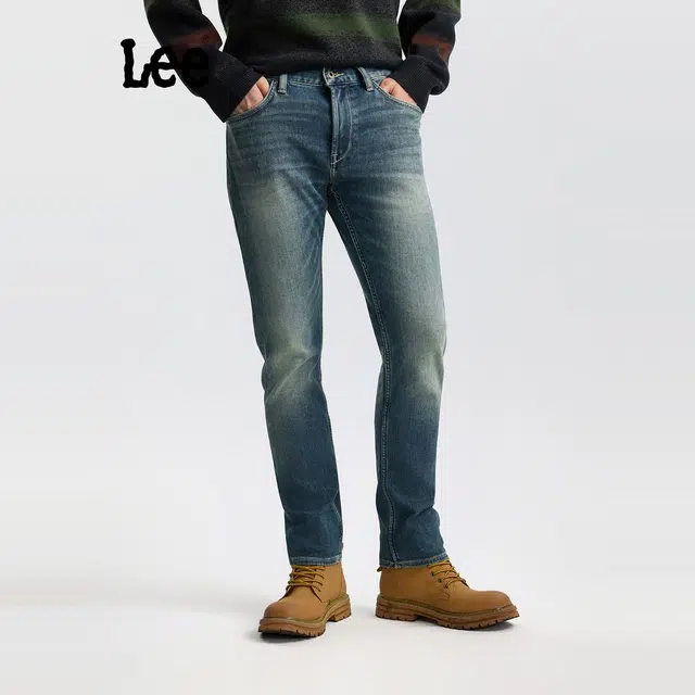 Lee