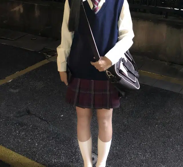 轻迎 格子宽松适中翻领长袖裙装套装 女款