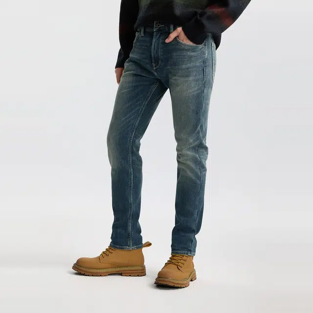 Lee