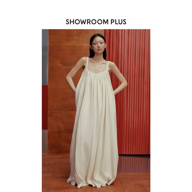 showroom plus