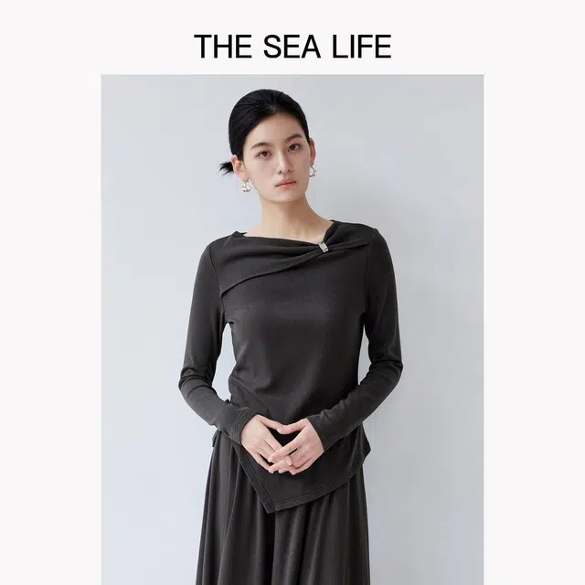 THE SEA LIFE T