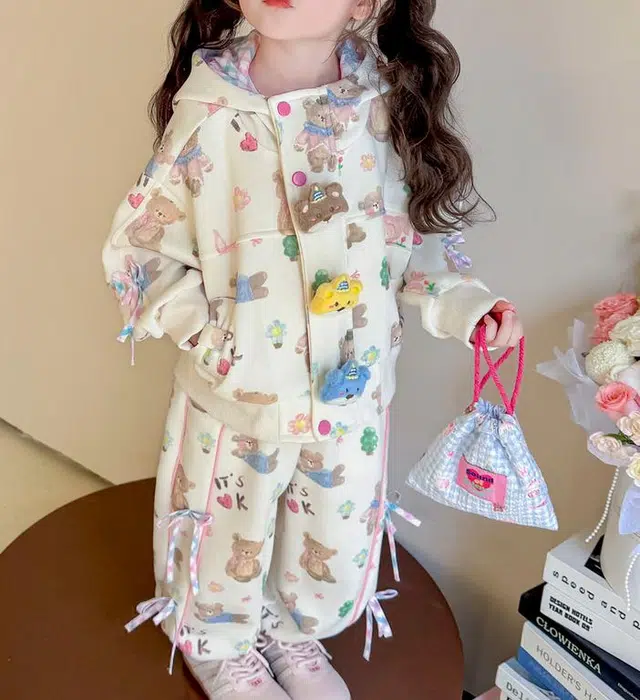 米囹休闲运动套装 卡通可爱立体 儿童款