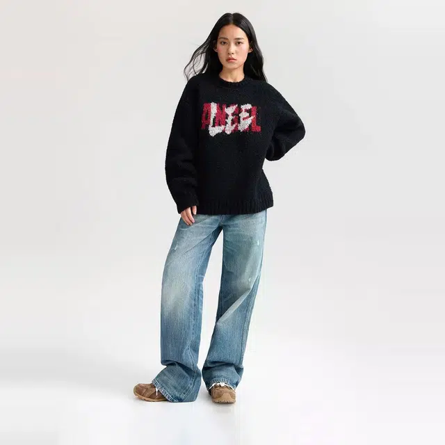 Lee Logo