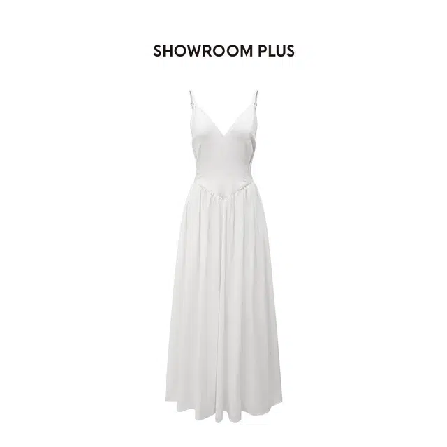 showroom plus V