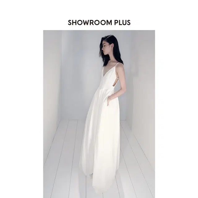 showroom plus V