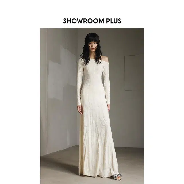 showroom plus