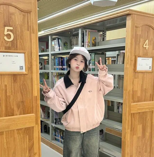 轻迎 美式甜美设计感棒球服外套宽松短款夹克 女款