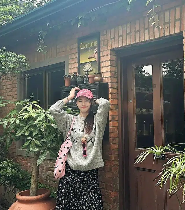 轻迎 韩系慵懒风宽松复古长袖字母印字针织衫 女款