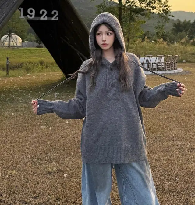 轻迎 美式复古纯色高级感连帽套头上衣针织衫 女款