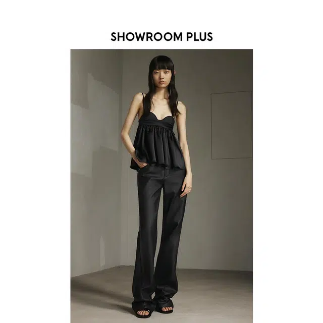 showroom plus