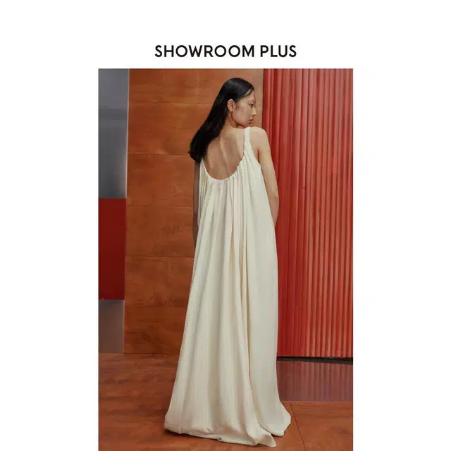 showroom plus