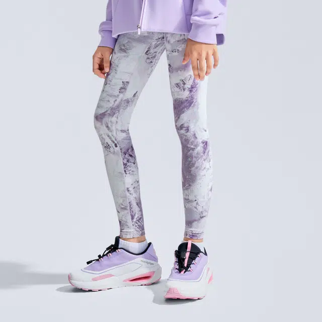 MOODY TIGER Essential