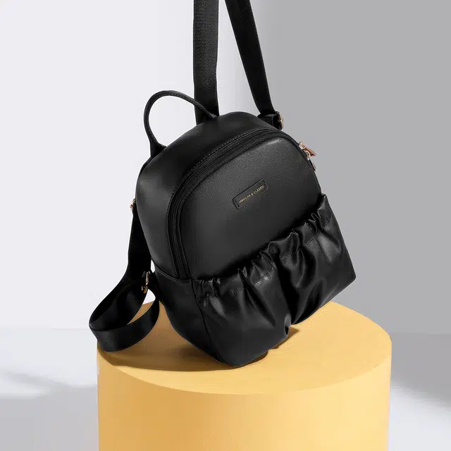 稻草人 美式潮流时尚百搭运动休闲高颜值通勤旅行大容量 合成革 双肩包 常规 女款 多色