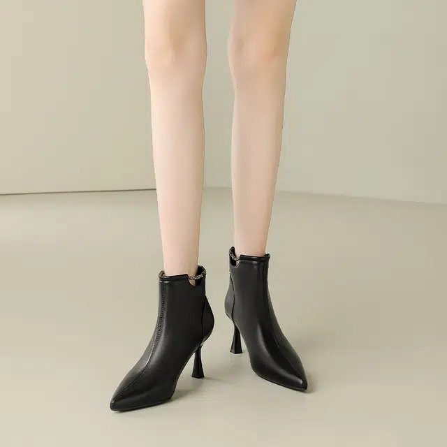 DAPHNE PU 7.5cm