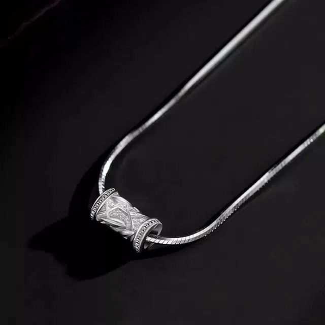 S925